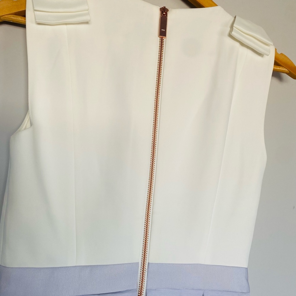 NWT!! Ted Baker Sleeveless with Bows, White and Blue Floral Dress! Size US 4! - Picture 5 of 10